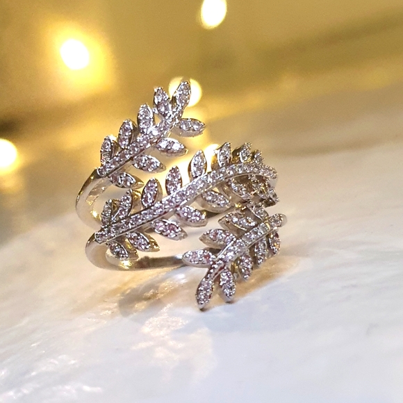 Jewelry - New Charm Silver Branch Leaves Adjustable Ring
